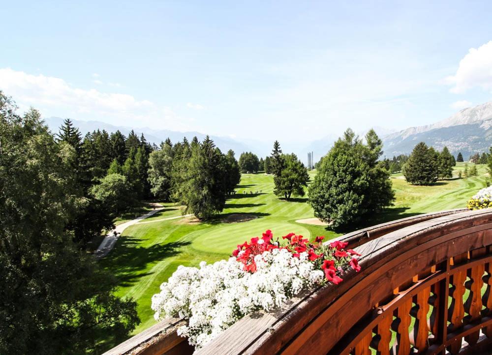 Grand Du Golf & Palace